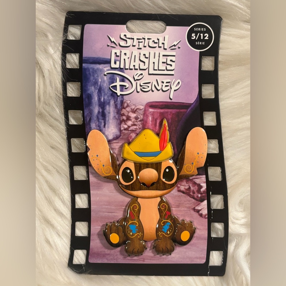 Jumbo Disney Stitch Crashes " Pinocchio" LR pin # 5 of 12